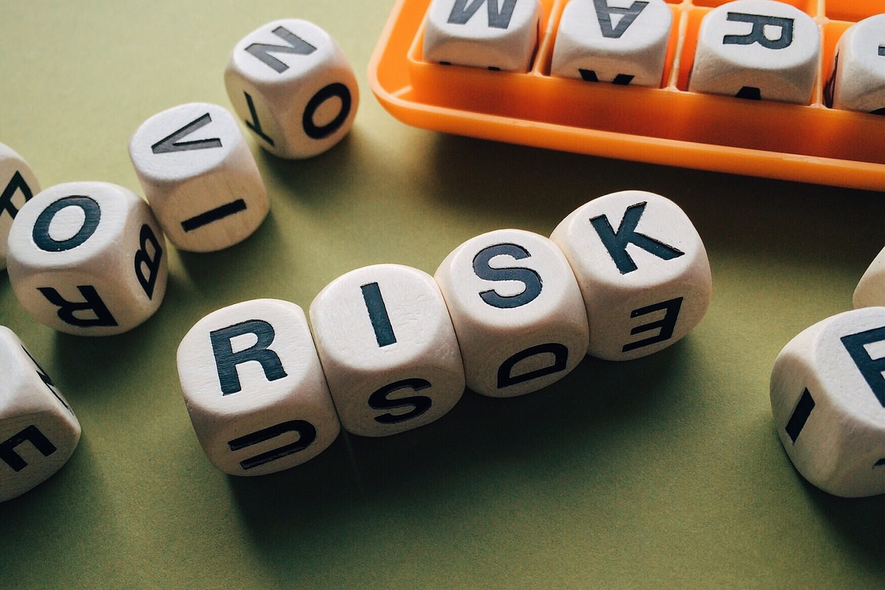 Risk_dice